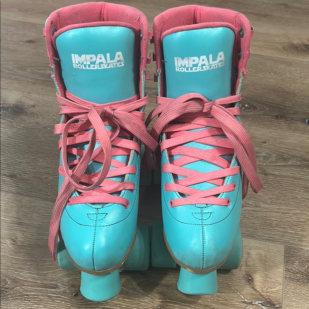 Women's Roller Skates - Aqua and Pink